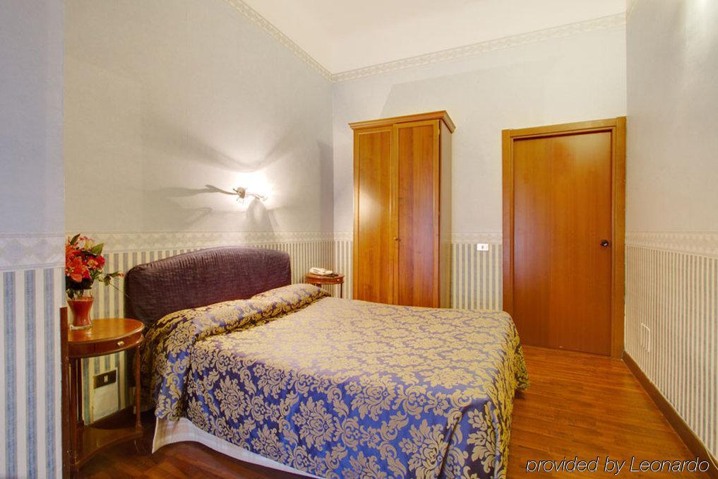 Hotel Aquarium Róma Szoba fotó