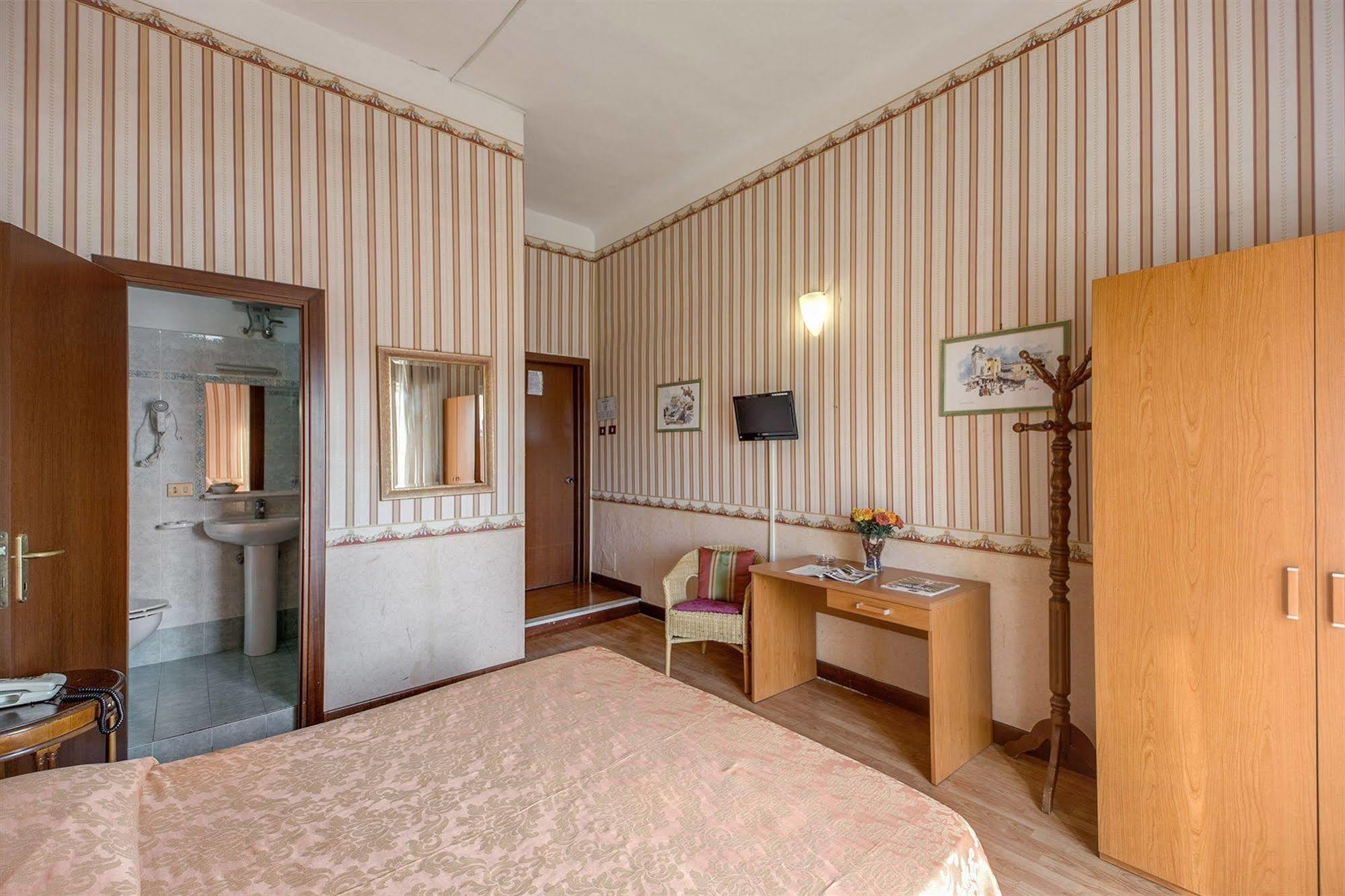 Hotel Aquarium Róma Kültér fotó